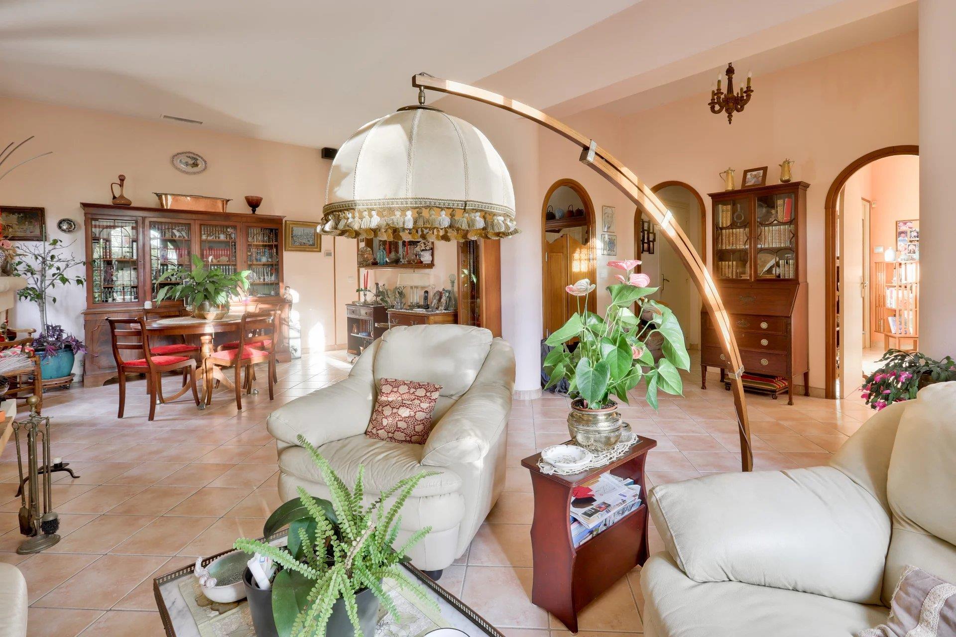 Maison à vendre, 3m², Nice