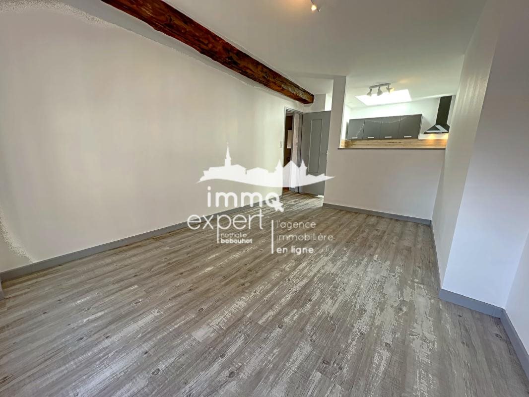 Appartement à louer, 41m², Mirecourt