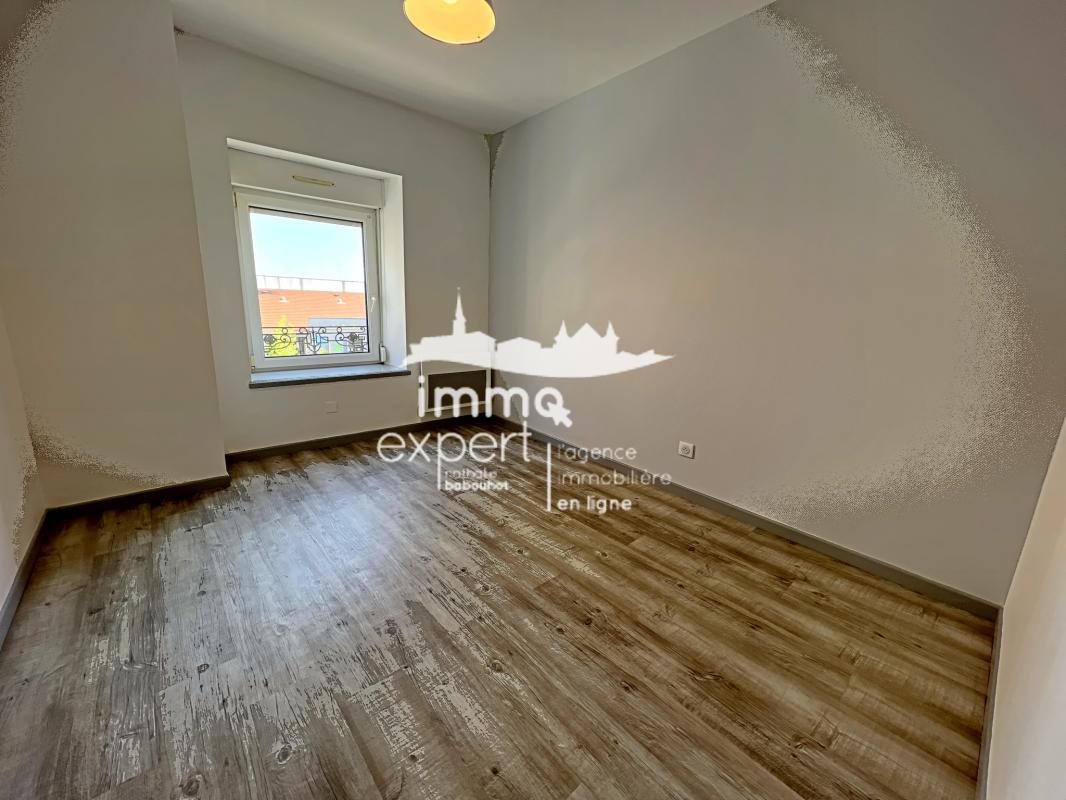 Appartement à louer, 41m², Mirecourt