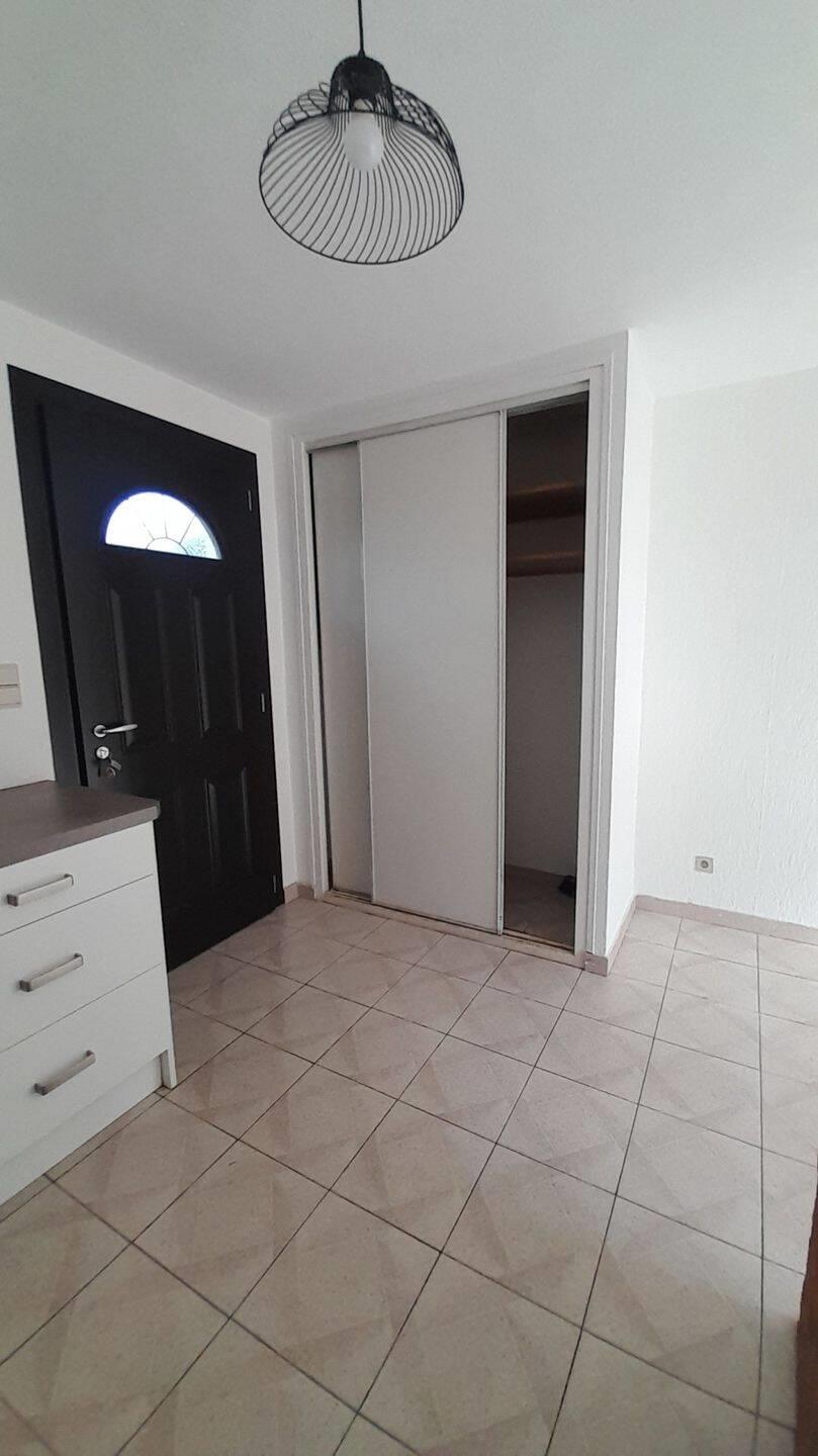 Maison à louer, 38m², Sainte-Marie