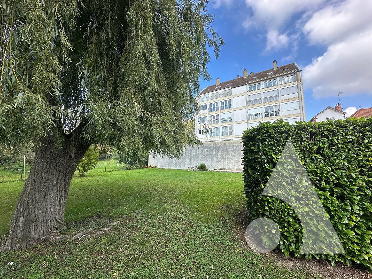 Appartement à vendre, 102m², Pont-Sainte-Marie