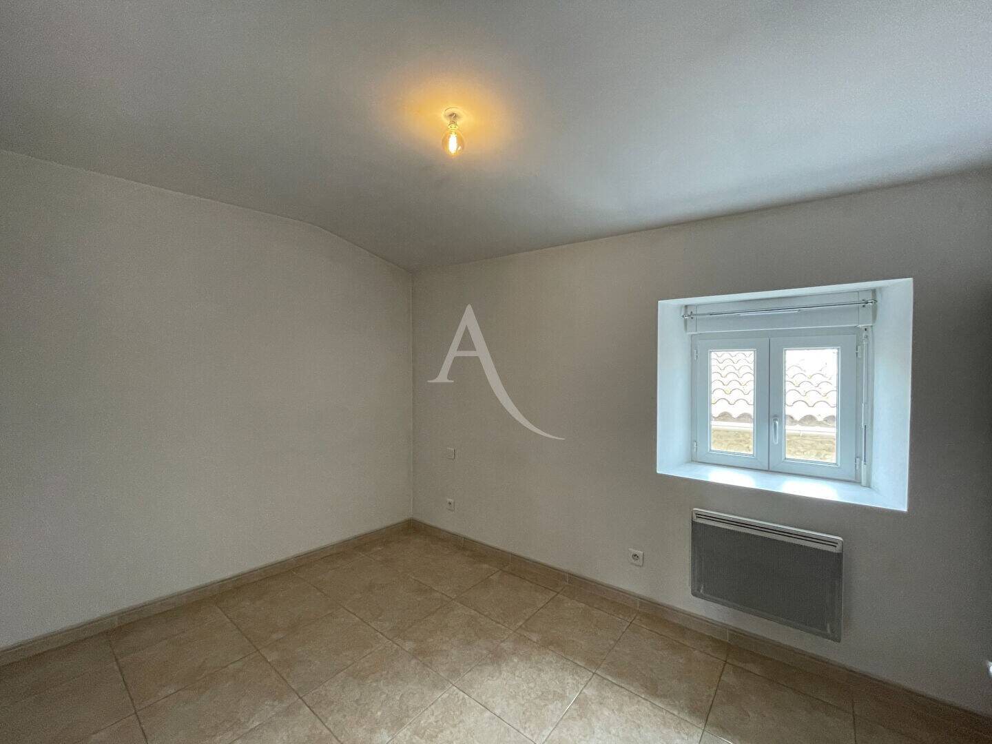 Appartement à louer, 46m², Bezouce