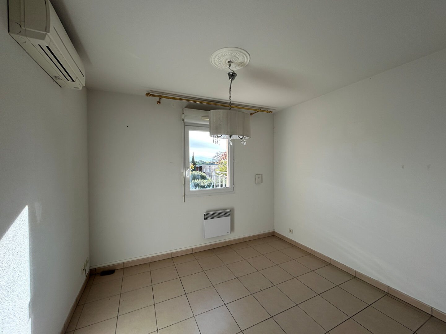 Appartement à louer, 38m², Nîmes