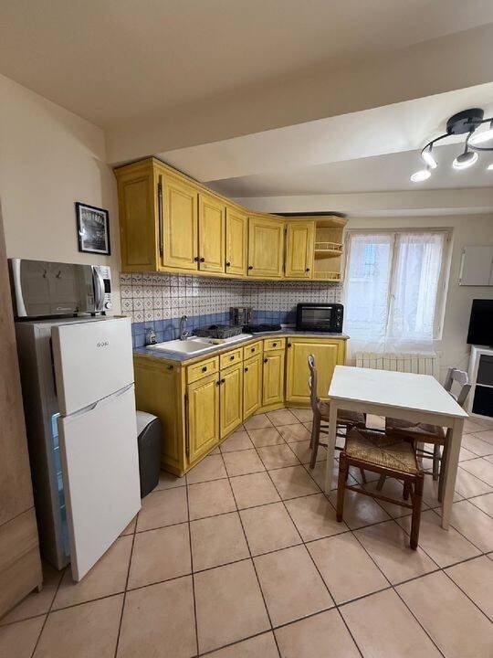 Appartement à louer, 30m², Cuers