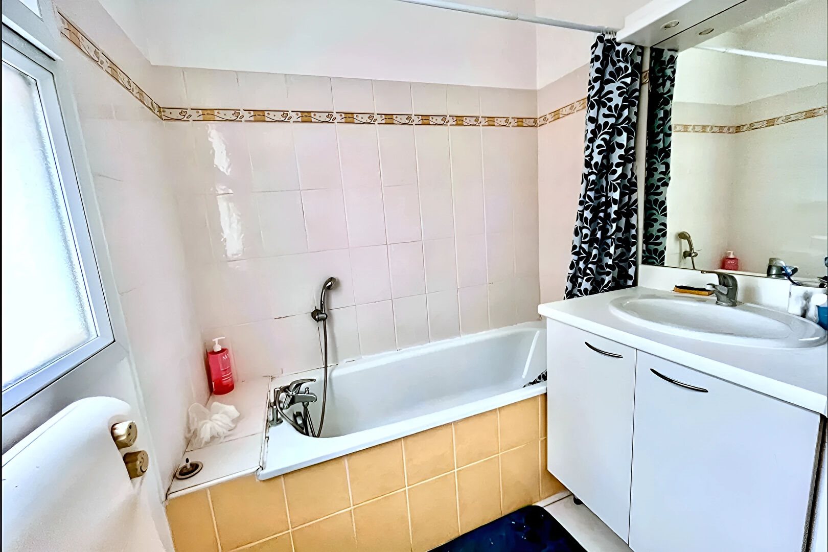 Appartement à louer, 40m², Mèze