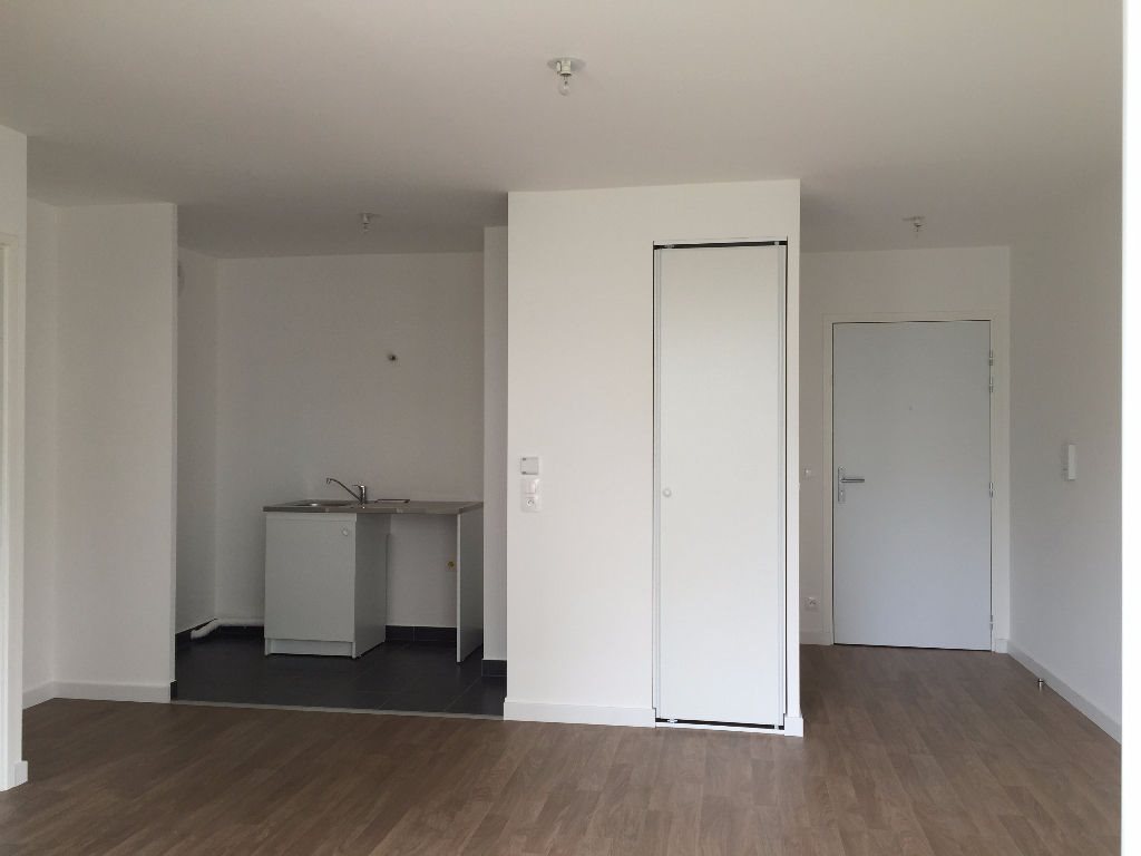 Appartement à louer, 40m², Boussy-Saint-Antoine