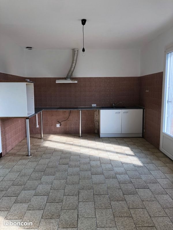 Maison à louer, 103m², Laroque-d'Olmes