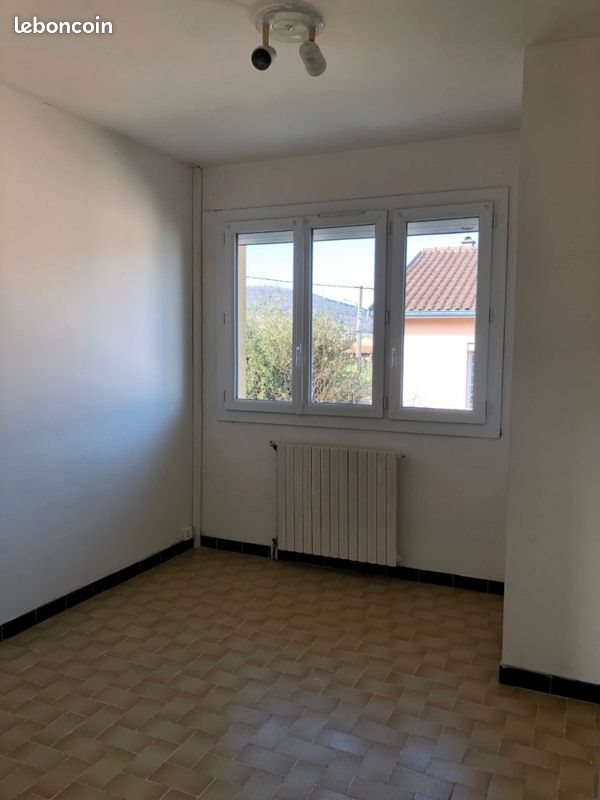 Maison à louer, 103m², Laroque-d'Olmes