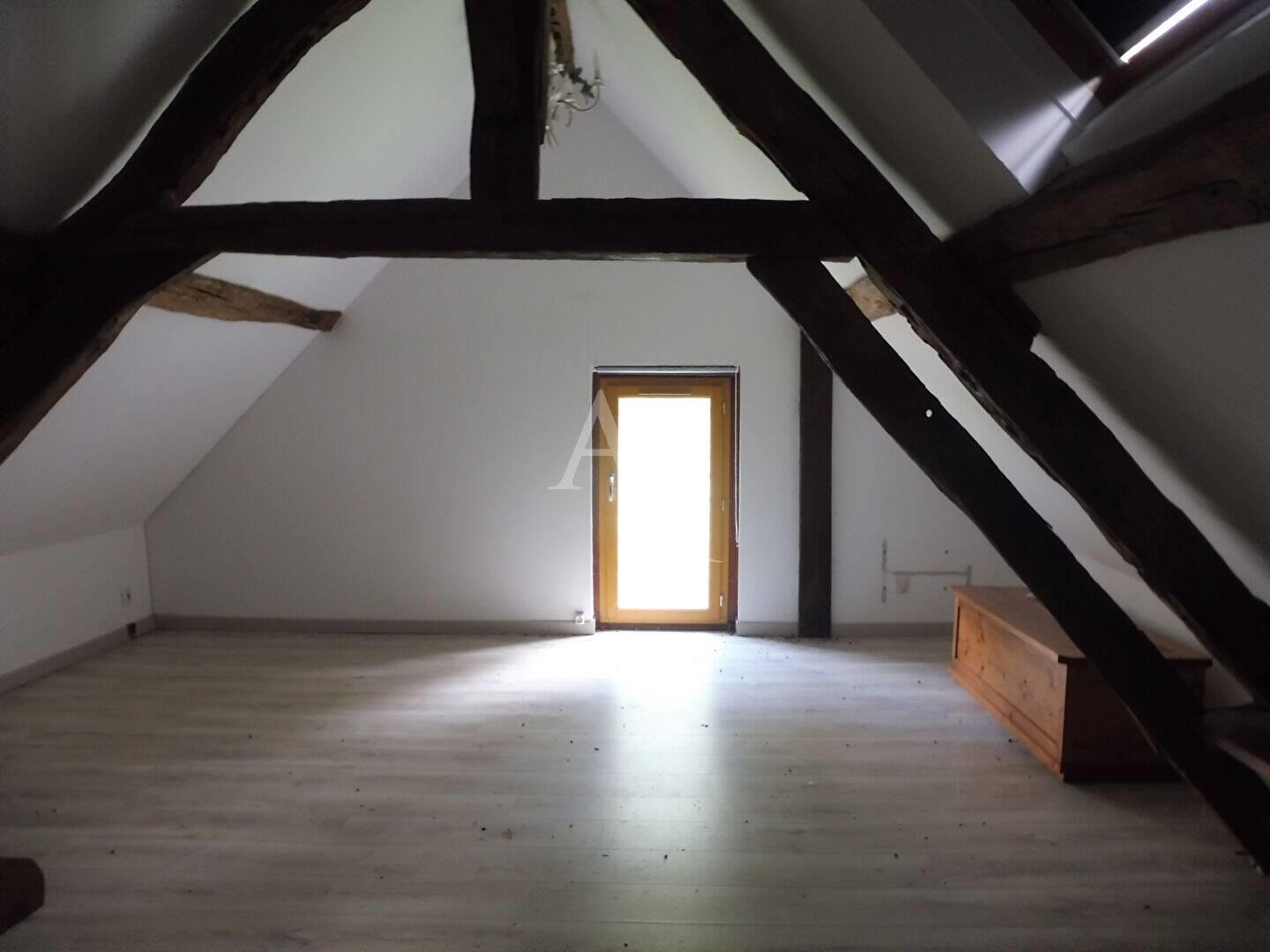 Maison à louer, 106m², Souesmes