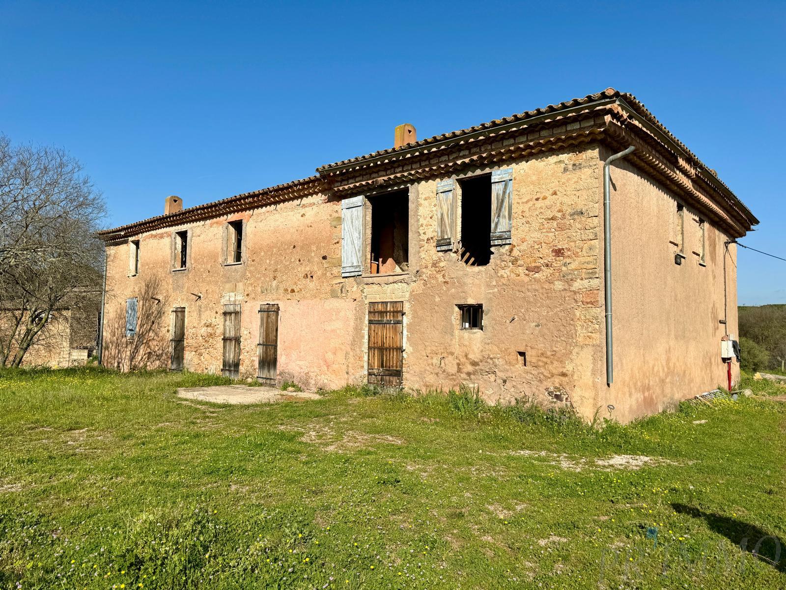 Le Muy - Former Hotel/Restaurant for Renovation
