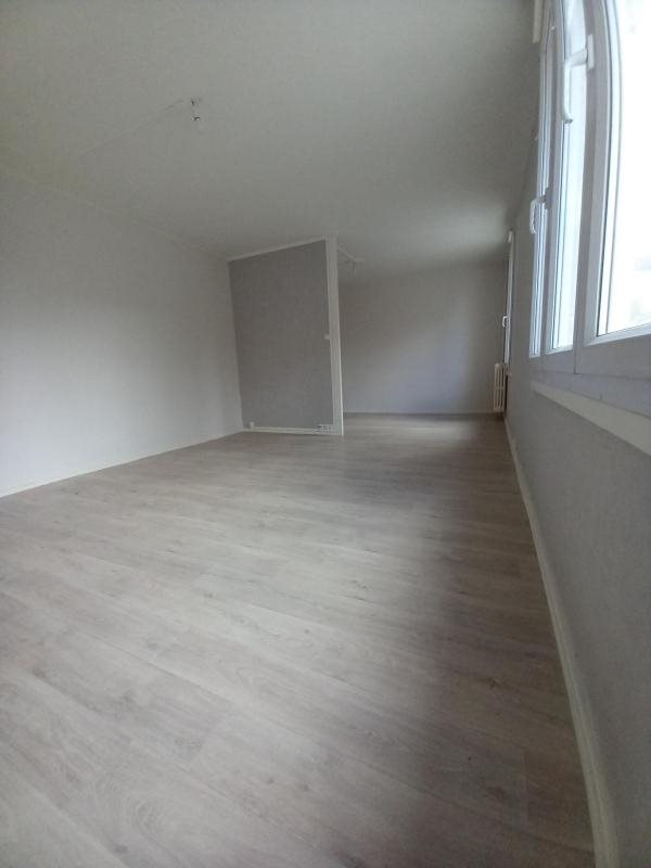 Appartement à louer, 67m², Autun