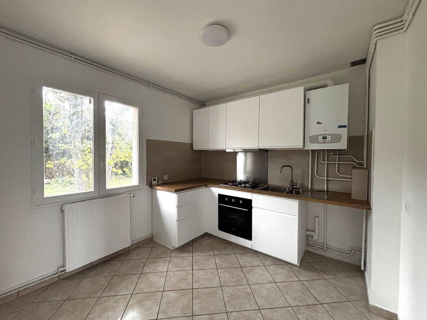 Maison à louer, 74m², Nemours