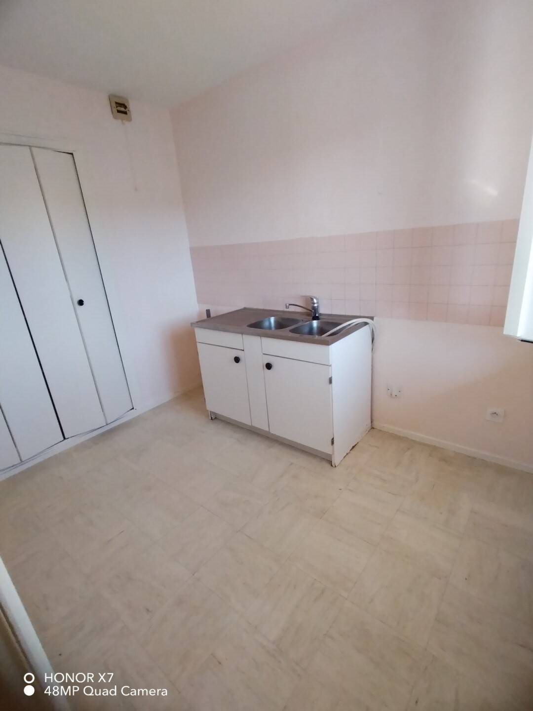 Appartement à louer, 46m², Saint-Romain-de-Jalionas