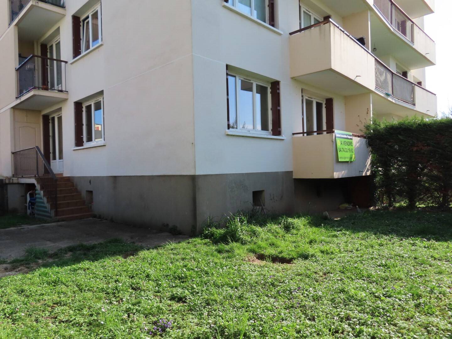 Appartement à vendre, 61m², Pont-de-Chéruy