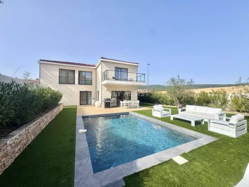 Maison à louer, 133m², Cassis