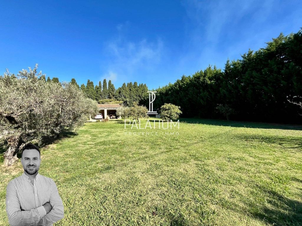 Maison à vendre, 150m², Eyguières