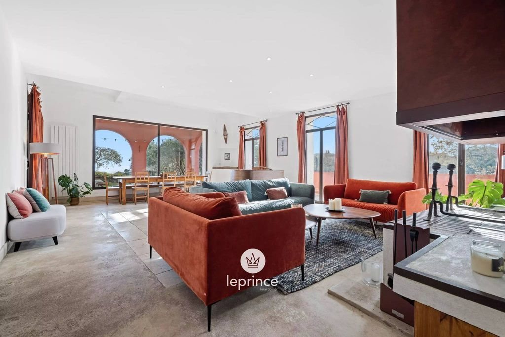 Maison à louer, 264m², Nice