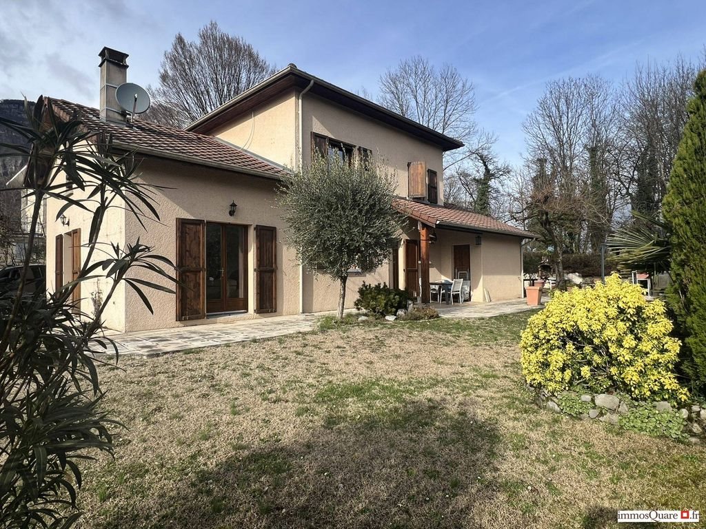Maison à vendre, 126m², Bernin