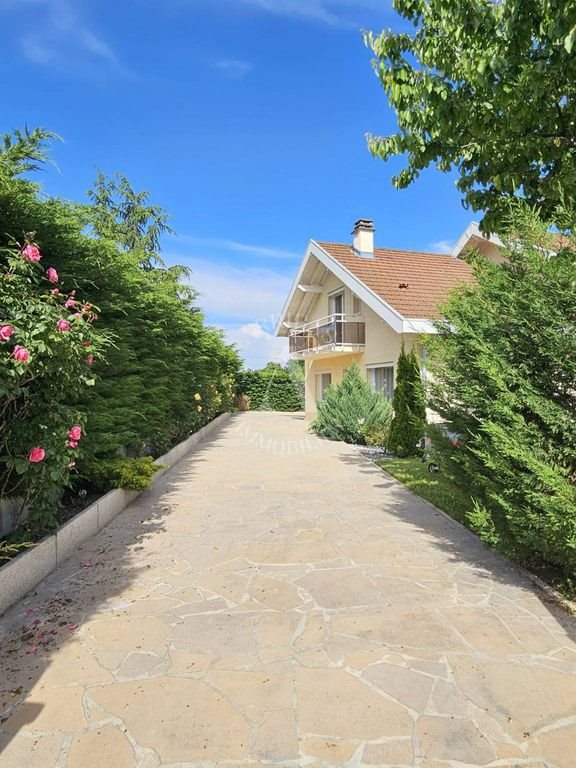 Maison à vendre, 179m², Ferney-Voltaire