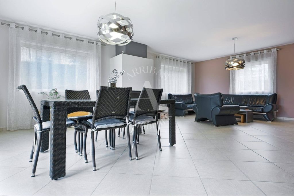 Maison à vendre, 179m², Ferney-Voltaire