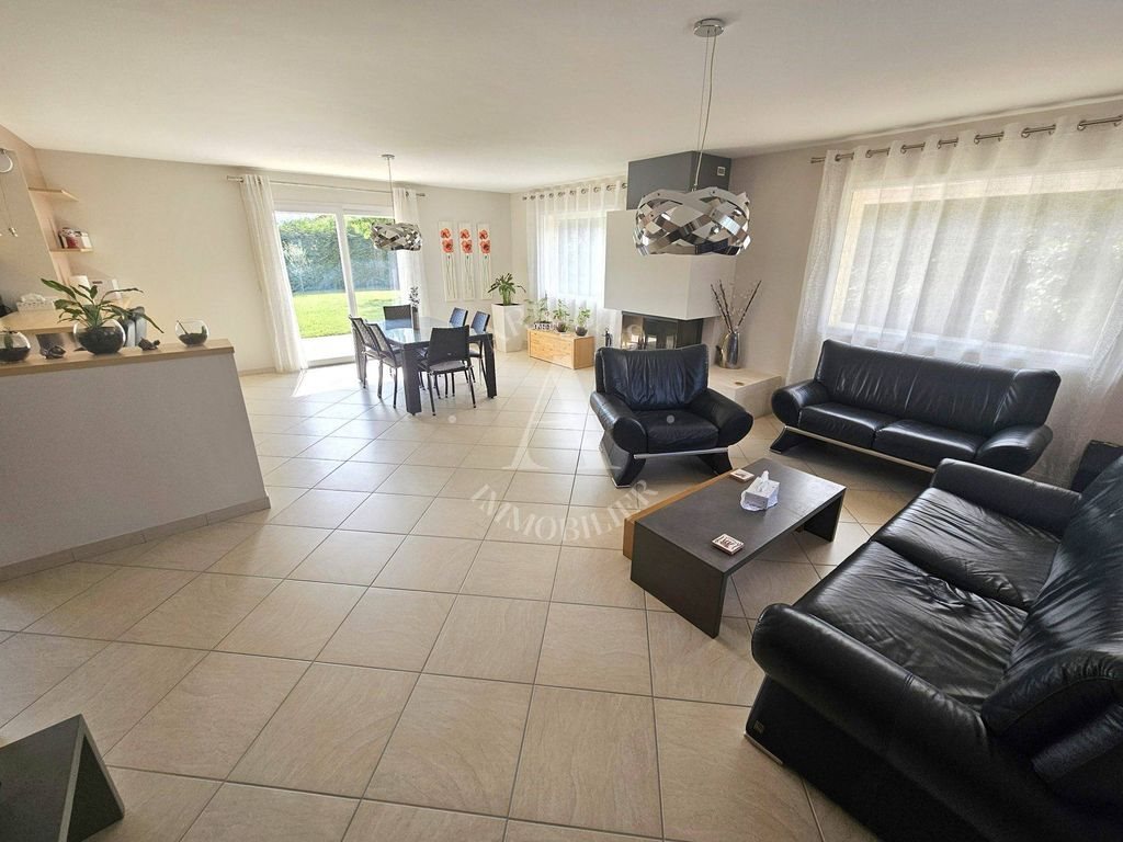 Maison à vendre, 179m², Ferney-Voltaire