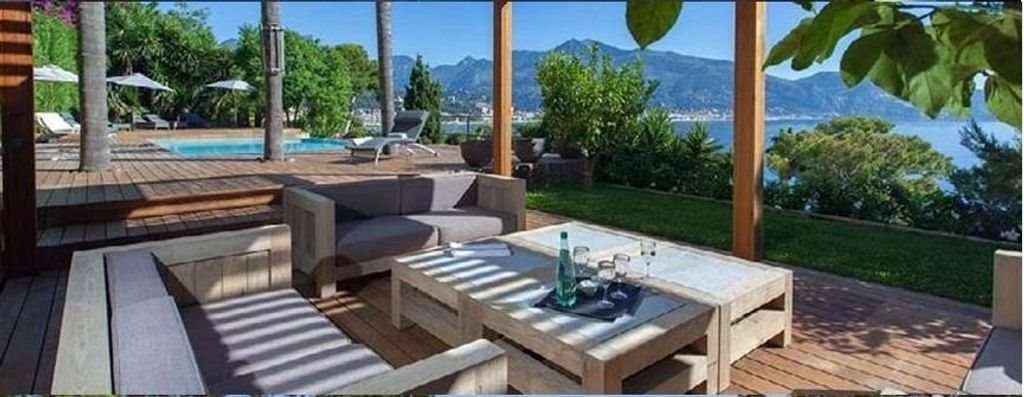 Maison à louer, 350m², Roquebrune-Cap-Martin