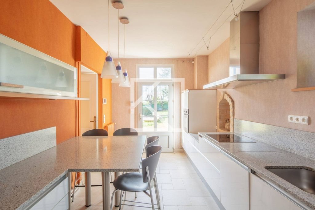 Maison à vendre, 220m², Saint-Pavace