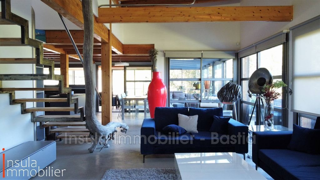 Maison à louer, 190m², Bastia
