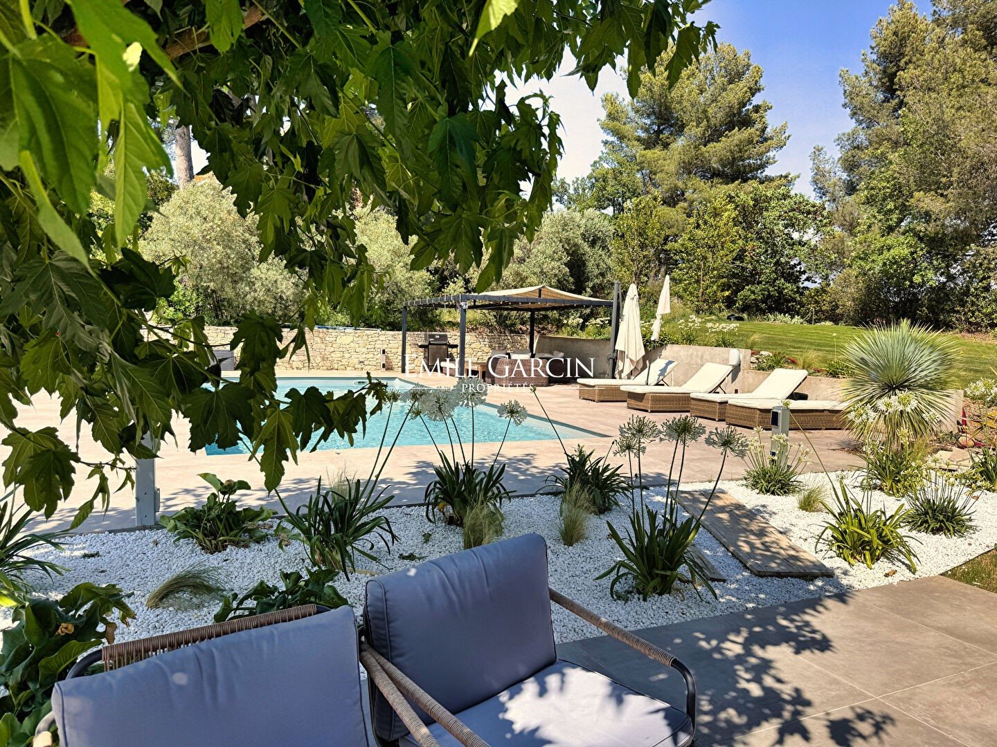 Maison à louer, 350m², Aix-en-Provence