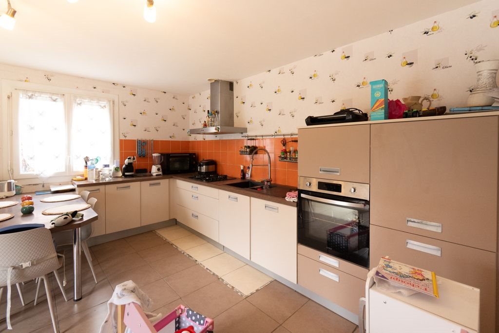 Maison à vendre, 140m², Jougne