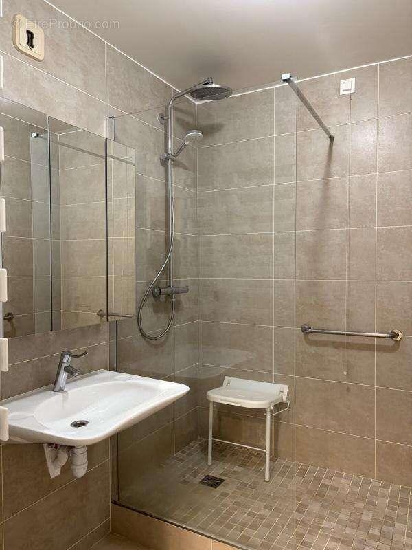 Appartement à louer, 48m², Paris 16ème