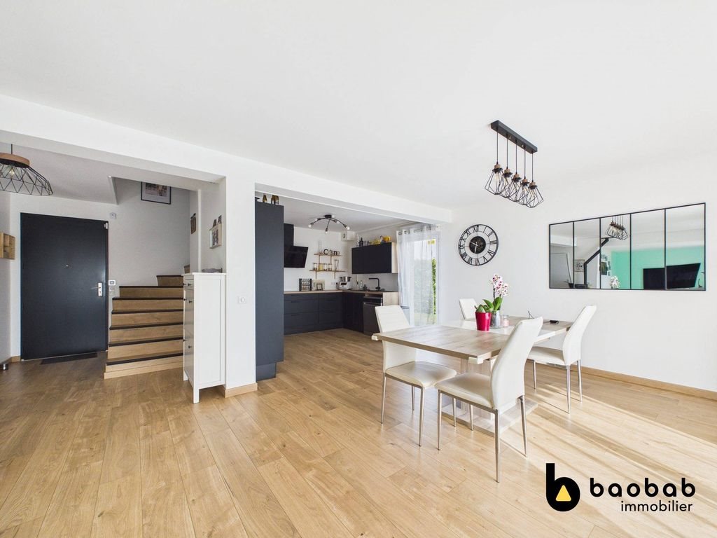 Maison à vendre, 125m², La Biolle