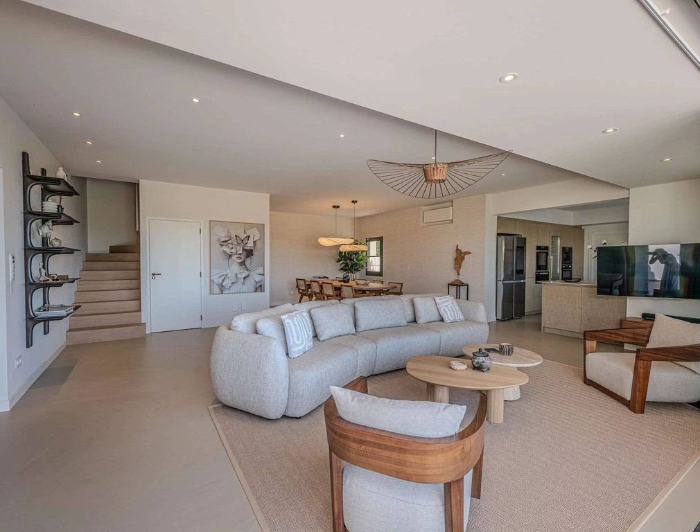 Maison à louer, 221m², Sainte-Maxime