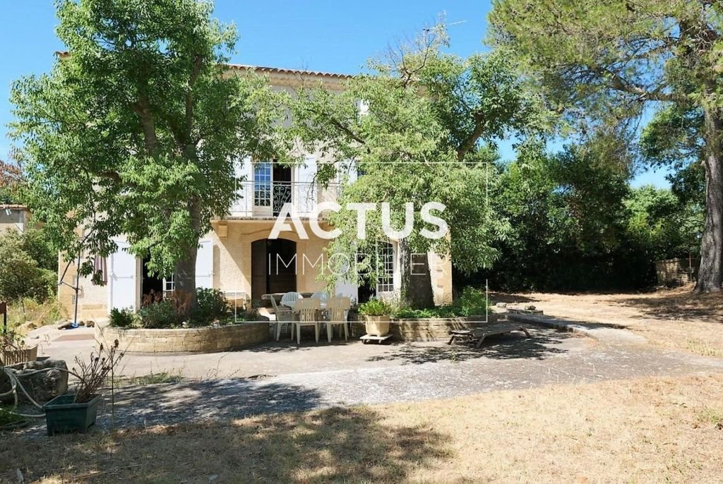 Maison à vendre, 237m², Cornillon-Confoux