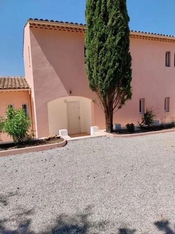 Maison à louer, 138m², Peymeinade