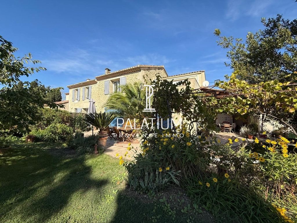 Maison à vendre, 336m², Sénas