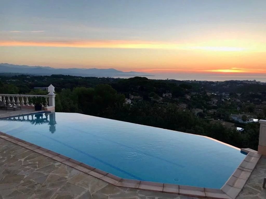 Maison à louer, 320m², Vallauris