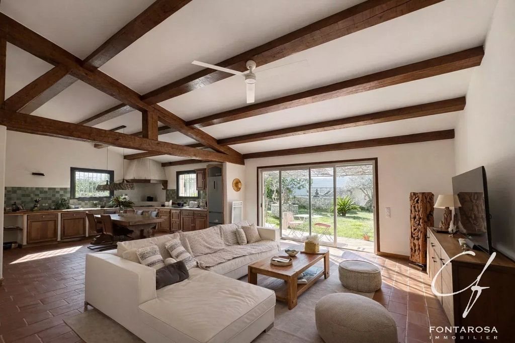 Maison à vendre, 145m², Roquebrune-sur-Argens