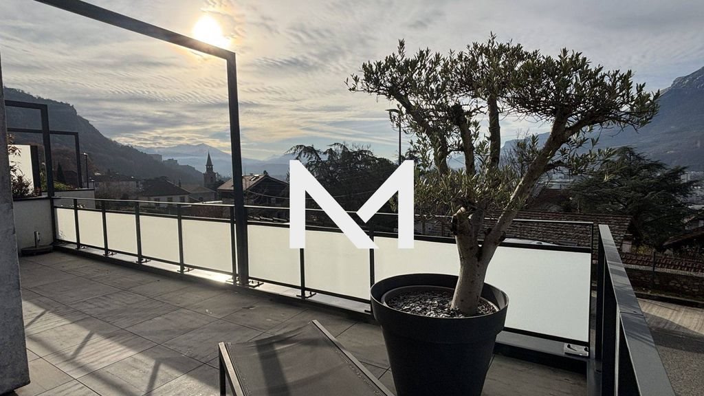 Appartement à vendre, 114m², Saint-Martin-le-Vinoux
