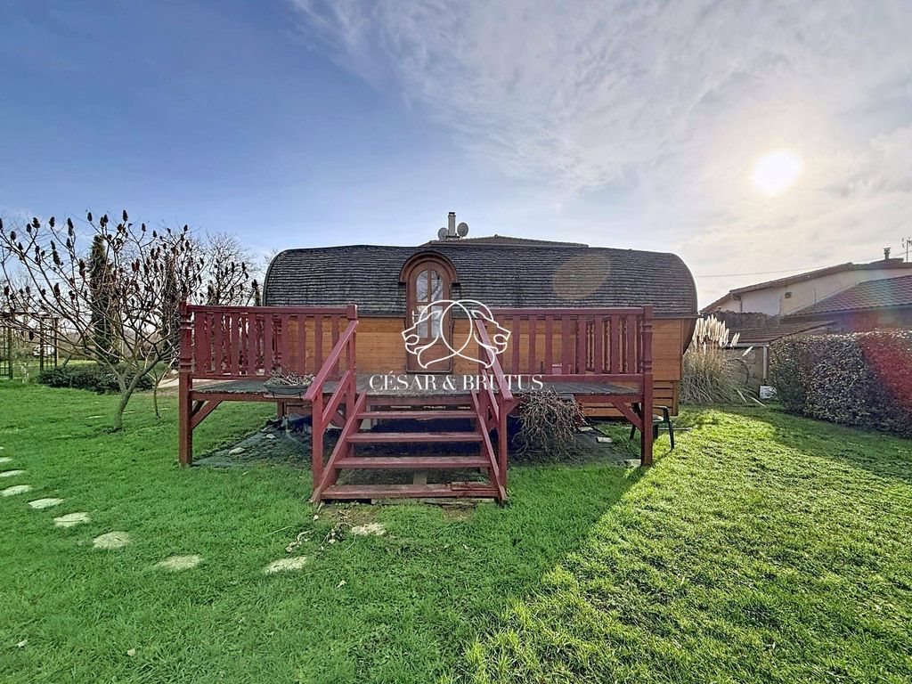 Maison à vendre, 400m², Pouilly-sous-Charlieu