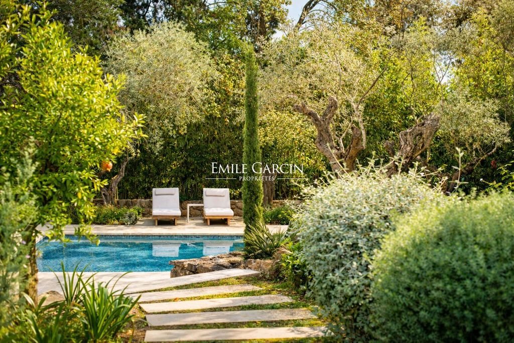 Maison à louer, 500m², Roquefort-les-Pins