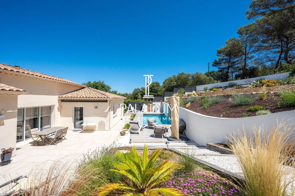 Maison à vendre, 233m², Peyrolles-en-Provence