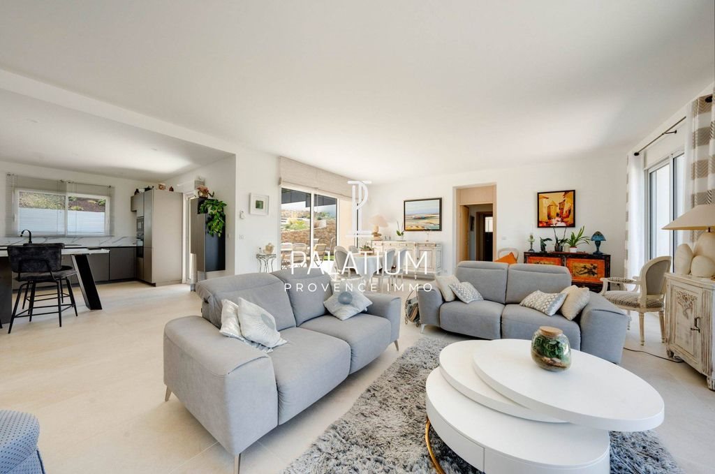 Maison à vendre, 233m², Peyrolles-en-Provence