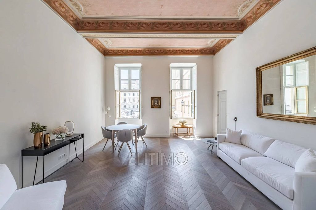 Appartement à louer, 63m², Nice