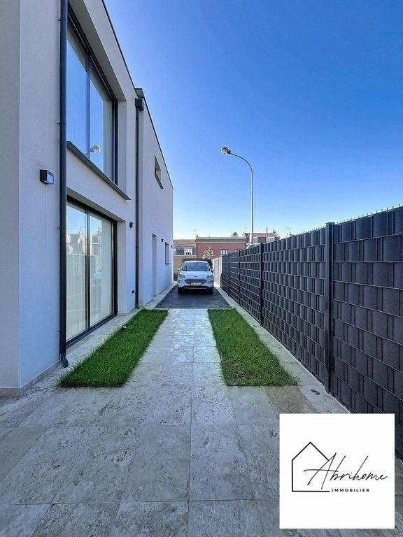 Maison à louer, 220m², Emmerin