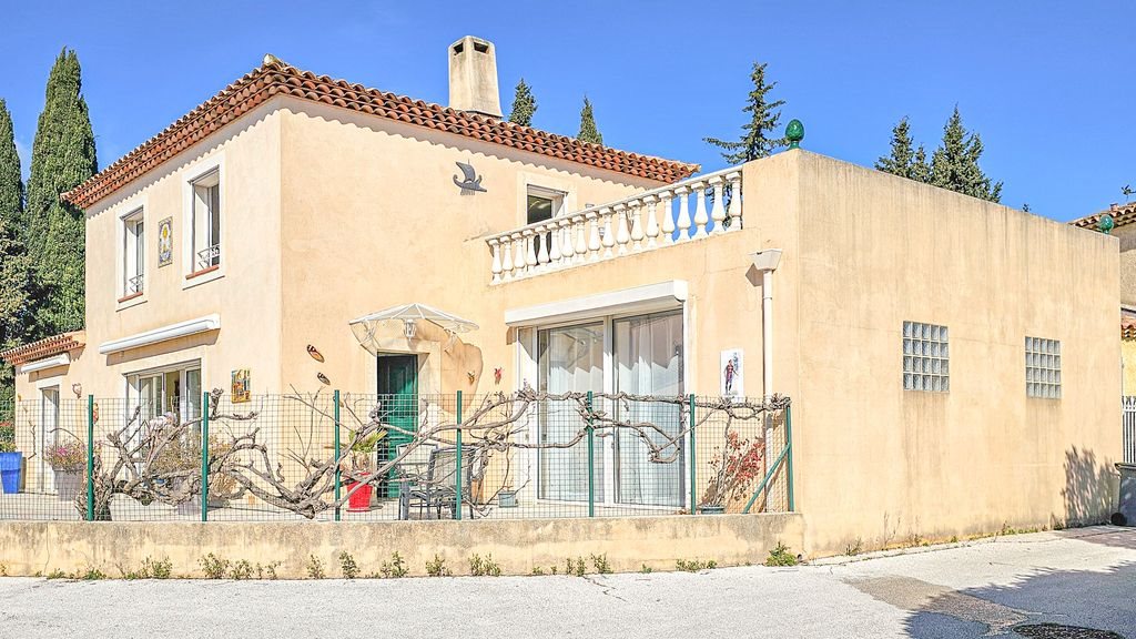 Maison à vendre, 176m², Hyères