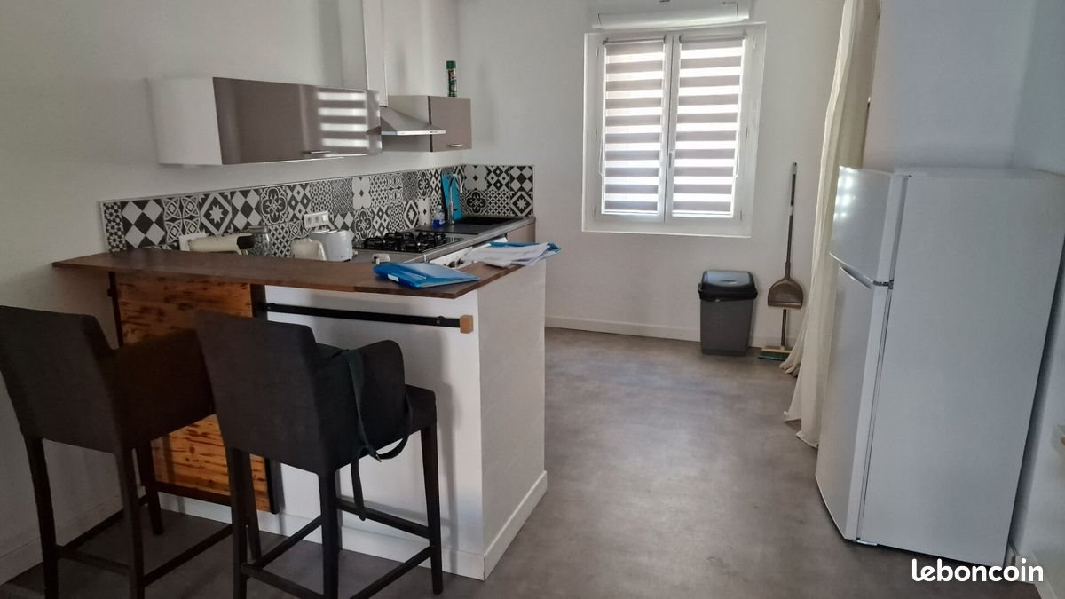 Appartement à louer, 74m², Simiane-Collongue