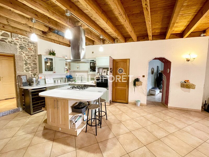 Maison à vendre, 154m², Ambierle
