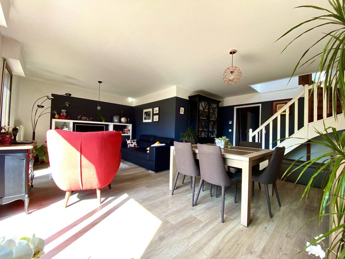 Maison à louer, 99m², Neuville-en-Ferrain