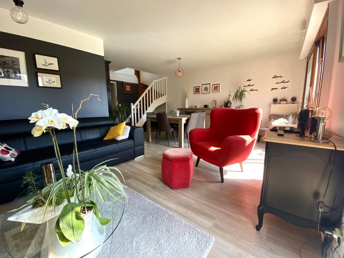 Maison à louer, 99m², Neuville-en-Ferrain